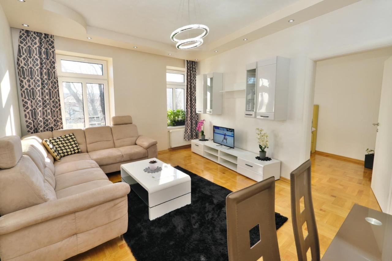 Lux Prestige * Wien